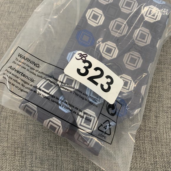 Michael Michael Kors Men's Silk Tie Gray Blue White Geometric Pattern‎ - Picture 9 of 9